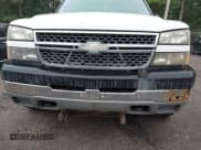 ✅ 2005 Chevrolet Silverado 2500HD Work Truck • VIN: 1GCHK24U75E302563 • Lot: 42897535. Wystawiony na IAAI z przebiegiem 224 776 mil. Bezpłatny archiwum sprzedaży aukcyjnych z USA i szczegółowy raport historii pojazdu na DreamBid. Zdjęcie 6.