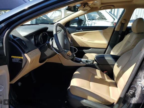 ✅ 2013 Hyundai Sonata SE • VIN: 5NPEC4AB5DH647569 • Lot: 72998874. Listed on Copart with 113,330 mi. Free auction sales archive from the USA and detailed vehicle history report at DreamBid. Image 7.