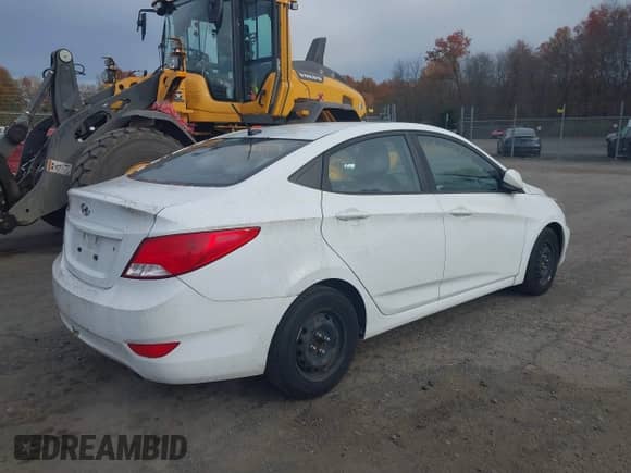 2017 Hyundai Accent SE с VIN KMHCT4AE2HU296595, выставлен на аукционе IAAI как лот 43612174 с пробегом 150 068 миль миль и . История ставок и продаж доступна на DreamBid. Изображение 4.