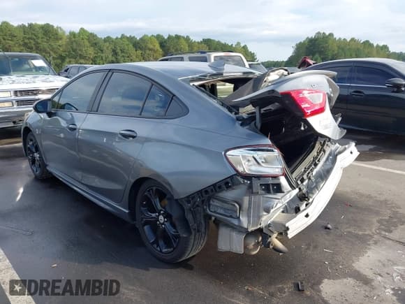 ✅ 2019 Chevrolet Cruze LT • VIN: 1G1BE5SMXK7110256 • Lot: 43357976. Listed on IAAI with 115,650 mi. Free auction sales archive from the USA and detailed vehicle history report at DreamBid. Image 3.