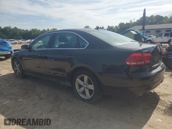 ✅ 2013 Volkswagen Passat SE • VIN: 1VWBH7A31DC034890 • Lot: 61675855. Listed on Copart with 181,444 mi. Free auction sales archive from the USA and detailed vehicle history report at DreamBid. Image 2.
