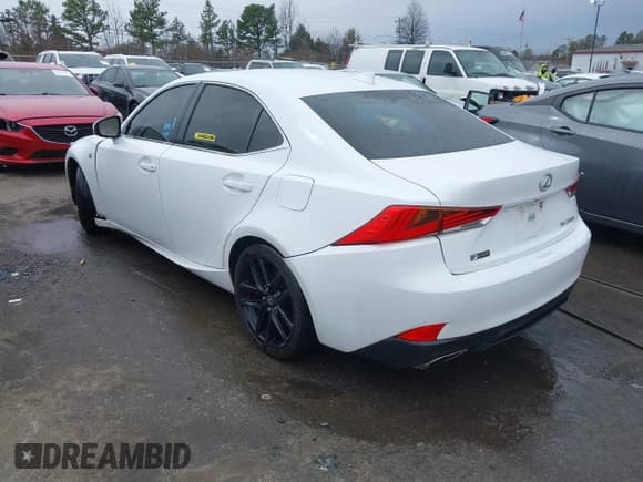 ✅ 2017 Lexus IS 200t • VIN: JTHBA1D25H5051031 • Lot: 41596955. Wystawiony na IAAI z przebiegiem 151 760 mil. Bezpłatny archiwum sprzedaży aukcyjnych z USA i szczegółowy raport historii pojazdu na DreamBid. Zdjęcie 3.