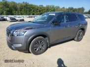 ✅ 2023 Nissan Pathfinder S • VIN: 5N1DR3AC2PC236669 • Lot: 75611324. Wystawiony na Copart z przebiegiem 26 775 mil. Bezpłatny archiwum sprzedaży aukcyjnych z USA i szczegółowy raport historii pojazdu na DreamBid. Zdjęcie 1.