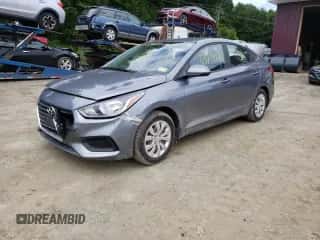 2020 Hyundai Accent SE z VIN 3KPC24A63LE120064, wystawiony jako Copart lot #63759723 z przebiegiem 44 841 mil mil oraz . Historia ofert i sprzedaży dostępna na DreamBid. Obrazek 1.