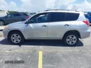 ✅ 2010 Toyota RAV4 • VIN: JTMZK4DV3A5026210 • Лот: 42473126. Опубликован ранее на IAAI с пробегом 247 560 миль. Бесплатный доступ к архиву аукционных продаж из США и подробный отчёт об истории автомобиля на DreamBid. Изображение 14.