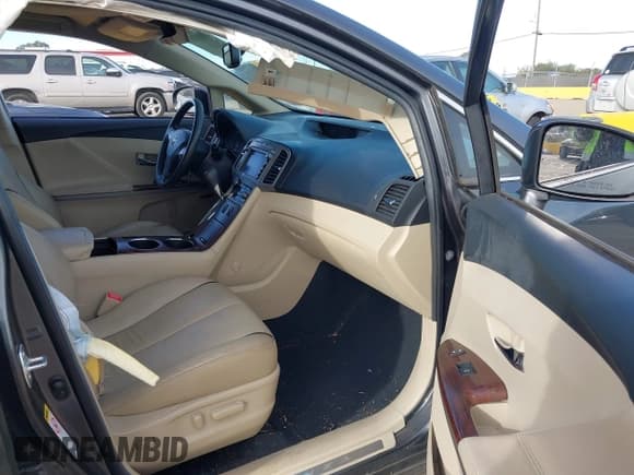 ✅ 2012 Toyota Venza XLE • VIN: 4T3ZK3BB4CU049526 • Lot: 43831998. Listed on IAAI with 113,894 mi. Free auction sales archive from the USA and detailed vehicle history report at DreamBid. Image 5.