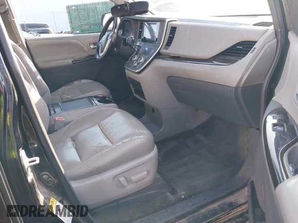 ✅ 2015 Toyota Sienna XLE • VIN: 5TDYK3DC3FS660414 • Lot: 43643982. Wystawiony na IAAI z przebiegiem 200 605 mil. Bezpłatny archiwum sprzedaży aukcyjnych z USA i szczegółowy raport historii pojazdu na DreamBid. Zdjęcie 5.