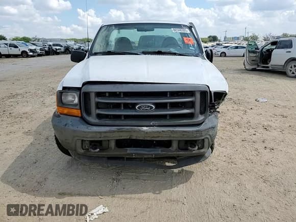 ✅ 2001 Ford F-250 XL • VIN: 3FTNF20L91MA76678 • Lot: 82348305. Wystawiony na Copart z przebiegiem 285 138 mil. Bezpłatny archiwum sprzedaży aukcyjnych z USA i szczegółowy raport historii pojazdu na DreamBid. Zdjęcie 13.