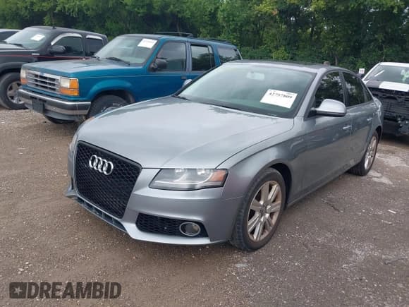 ✅ 2009 Audi A4 Premium • VIN: WAUJF78K19N066782 • Lot: 42757809. Wystawiony na IAAI z przebiegiem 151 947 mil. Bezpłatny archiwum sprzedaży aukcyjnych z USA i szczegółowy raport historii pojazdu na DreamBid. Zdjęcie 2.