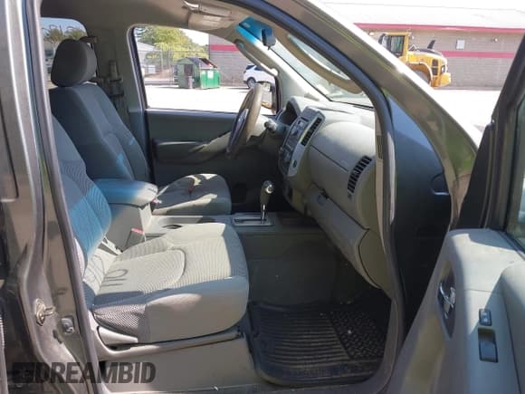 ✅ 2009 Nissan Frontier SE • VIN: 1N6AD09WX9C401340 • Лот: 43170418. Опубликован ранее на IAAI с пробегом 212 858 миль. Бесплатный доступ к архиву аукционных продаж из США и подробный отчёт об истории автомобиля на DreamBid. Изображение 5.