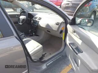 ✅ 2004 Volvo S40 • VIN: YV1MS382642028019 • Lot: 43767476. Wystawiony na IAAI z przebiegiem 261 700 mil. Bezpłatny archiwum sprzedaży aukcyjnych z USA i szczegółowy raport historii pojazdu na DreamBid. Zdjęcie 5.