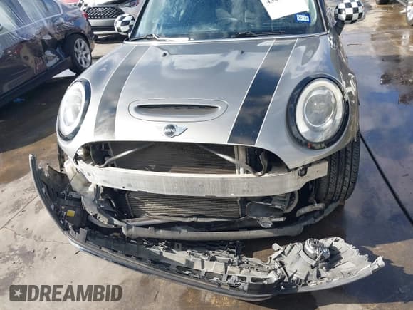 ✅ 2018 MINI Hardtop 4 Door Cooper S • VIN: WMWXU3C59J2F49827 • Lot: 43480843. Listed on IAAI with 69,237 mi. Free auction sales archive from the USA and detailed vehicle history report at DreamBid. Image 18.