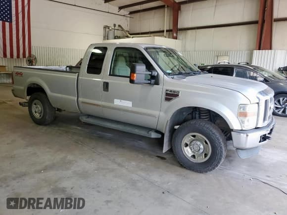 ✅ 2008 Ford F-250 XL • VIN: 1FTSX21RX8EC42984 • Лот: 57815155. Опубликован ранее на Copart с пробегом 206 766 миль. Бесплатный доступ к архиву аукционных продаж из США и подробный отчёт об истории автомобиля на DreamBid. Изображение 4.