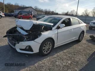 ✅ 2018 Hyundai Sonata SE • VIN: 5NPE24AF7JH665945 • Lot: 92956955. Wystawiony na Copart z przebiegiem 64 318 mil. Bezpłatny archiwum sprzedaży aukcyjnych z USA i szczegółowy raport historii pojazdu na DreamBid. Zdjęcie 1.