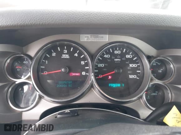 ✅ 2011 Chevrolet Silverado 2500HD Work Truck • VIN: 1GC0CVCG1BF221541 • Lot: 41500957. Wystawiony na IAAI z przebiegiem 206 866 mil. Bezpłatny archiwum sprzedaży aukcyjnych z USA i szczegółowy raport historii pojazdu na DreamBid. Zdjęcie 7.