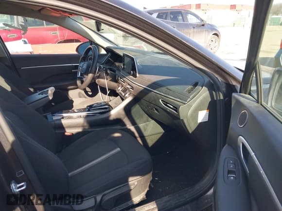 ✅ 2020 Hyundai Sonata Blue • VIN: KMHL24JJ2LA016152 • Лот: 41655476. Опубликован ранее на IAAI с пробегом 168 982 миль. Бесплатный доступ к архиву аукционных продаж из США и подробный отчёт об истории автомобиля на DreamBid. Изображение 5.