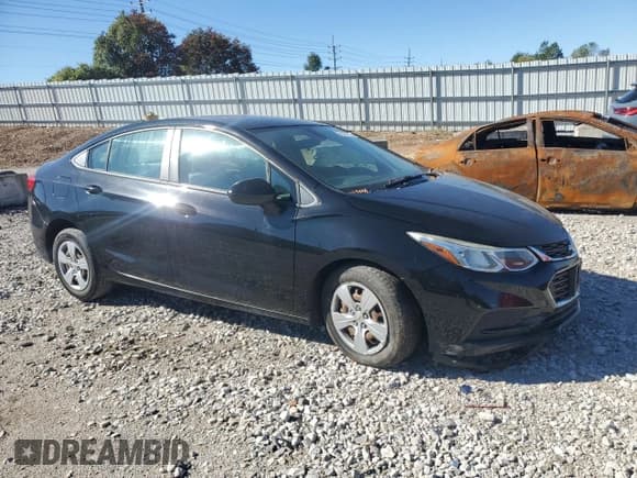 ✅ 2017 Chevrolet Cruze LS • VIN: 1G1BC5SM6H7179461 • Lot: 87067135. Listed on Copart with 206,715 mi. Free auction sales archive from the USA and detailed vehicle history report at DreamBid. Image 4.