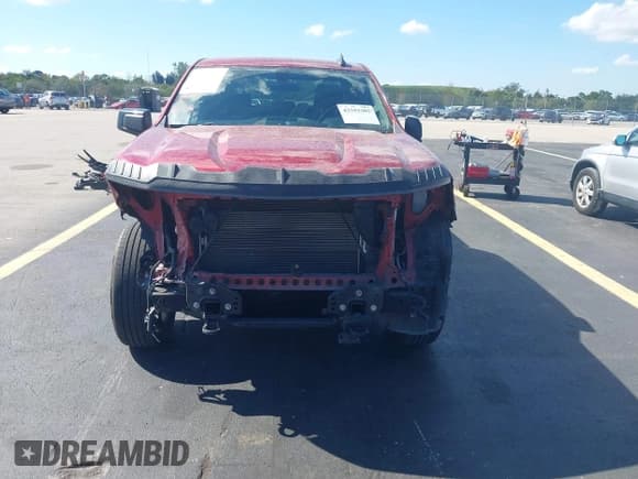 ✅ 2019 Chevrolet Silverado 1500 RST • VIN: 3GCPWDED0KG149801 • Lot: 43593303. Wystawiony na IAAI z przebiegiem 127 333 mil. Bezpłatny archiwum sprzedaży aukcyjnych z USA i szczegółowy raport historii pojazdu na DreamBid. Zdjęcie 6.