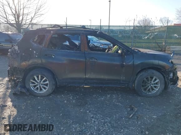 ✅ 2017 Nissan Rogue SL • VIN: JN8AT2MV0HW272347 • Lot: 41856136. Listed on IAAI with Not provided. Free auction sales archive from the USA and detailed vehicle history report at DreamBid. Image 13.