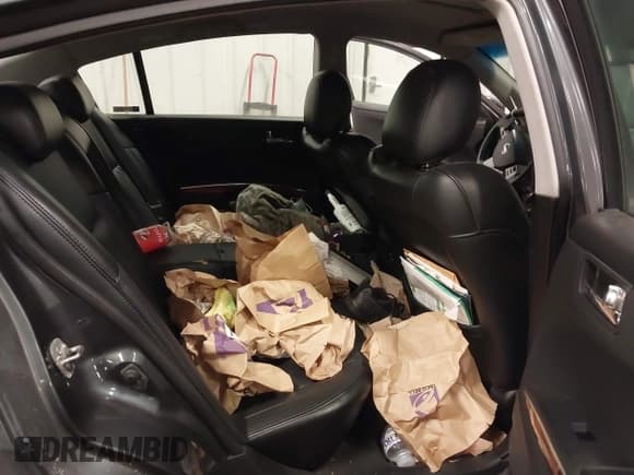 ✅ 2007 Nissan Maxima SE • VIN: 1N4BA41E07C865038 • Lot: 41463852. Wystawiony na IAAI z przebiegiem 137 980 mil. Bezpłatny archiwum sprzedaży aukcyjnych z USA i szczegółowy raport historii pojazdu na DreamBid. Zdjęcie 8.