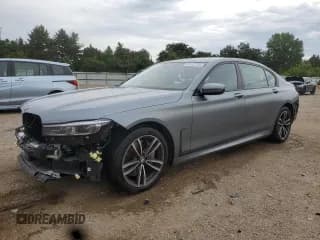 ✅ 2022 BMW 7 Series 750i xDrive • VIN: WBA7U2C01NCK70139 • Lot: 61612135. Listed on Copart with 91,629 mi. Free auction sales archive from the USA and detailed vehicle history report at DreamBid. Image 1.