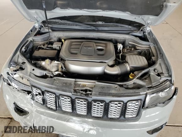 ✅ 2020 Jeep Grand Cherokee Altitude • VIN: 1C4RJEAGXLC405024 • Lot: 58536155. Listed on Copart with 67,441 mi. Free auction sales archive from the USA and detailed vehicle history report at DreamBid. Image 11.