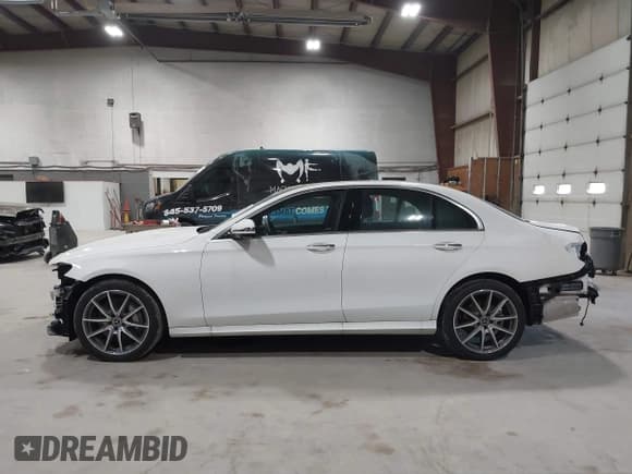 ✅ 2023 Mercedes-Benz E 350 • VIN: W1KZF8EB1PB186831 • Lot: 42096082. Wystawiony na IAAI z przebiegiem 2 480 mil. Bezpłatny archiwum sprzedaży aukcyjnych z USA i szczegółowy raport historii pojazdu na DreamBid. Zdjęcie 15.