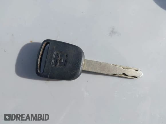 ✅ 2004 Honda Civic LX • VIN: 1HGEM21574L077406 • Lot: 41646915. Listed on IAAI with 217,350 mi. Free auction sales archive from the USA and detailed vehicle history report at DreamBid. Image 11.