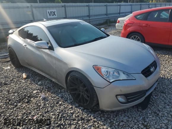 ✅ 2011 Hyundai Genesis Coupe Grand Touring • VIN: KMHHU6KH9BU047077 • Lot: 66956214. Wystawiony na Copart z przebiegiem 157 136 mil. Bezpłatny archiwum sprzedaży aukcyjnych z USA i szczegółowy raport historii pojazdu na DreamBid. Zdjęcie 4.