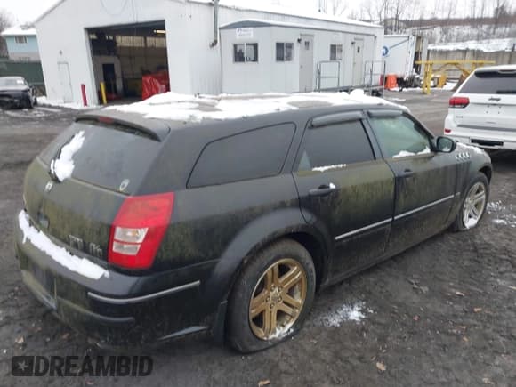 ✅ 2006 Dodge Magnum R/T • VIN: 2D4GV57256H207740 • Lot: 43840464. Listed on IAAI with 60,867 mi. Free auction sales archive from the USA and detailed vehicle history report at DreamBid. Image 4.