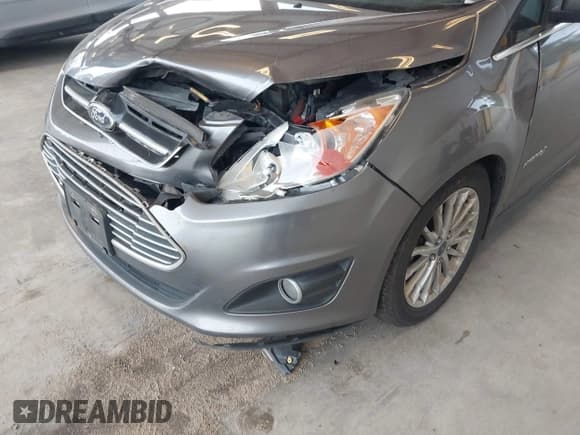 ✅ 2014 Ford C-Max SEL • VIN: 1FADP5BU0EL506465 • Lot: 42138014. Wystawiony na IAAI z przebiegiem 165 528 mil. Bezpłatny archiwum sprzedaży aukcyjnych z USA i szczegółowy raport historii pojazdu na DreamBid. Zdjęcie 6.