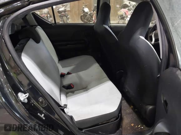 ✅ 2015 Toyota Prius Four • VIN: JTDKDTB35F1577941 • Lot: 43275794. Listed on IAAI with 148,053 mi. Free auction sales archive from the USA and detailed vehicle history report at DreamBid. Image 8.