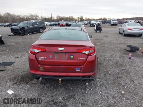 ✅ 2013 Kia Optima SX • VIN: 5XXGR4A62DG138609 • Лот: 43664787. Опубликован ранее на IAAI с пробегом 136 370 миль. Бесплатный доступ к архиву аукционных продаж из США и подробный отчёт об истории автомобиля на DreamBid. Изображение 17.