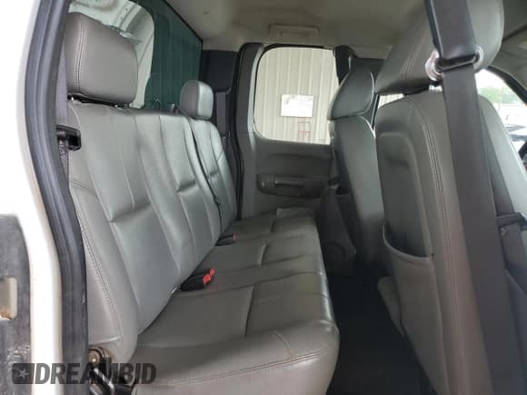 ✅ 2008 Chevrolet Silverado 2500HD 1LT • VIN: 1GCHK29628E206872 • Lot: 66462304. Wystawiony na Copart z przebiegiem 163 063 mil. Bezpłatny archiwum sprzedaży aukcyjnych z USA i szczegółowy raport historii pojazdu na DreamBid. Zdjęcie 10.