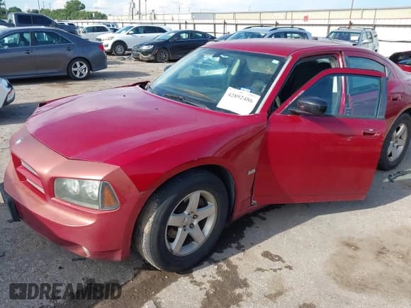 ✅ 2008 Dodge Charger • VIN: 2B3KA43G78H315246 • Lot: 42892486. Wystawiony na IAAI z przebiegiem 249 608 mil. Bezpłatny archiwum sprzedaży aukcyjnych z USA i szczegółowy raport historii pojazdu na DreamBid. Zdjęcie 2.