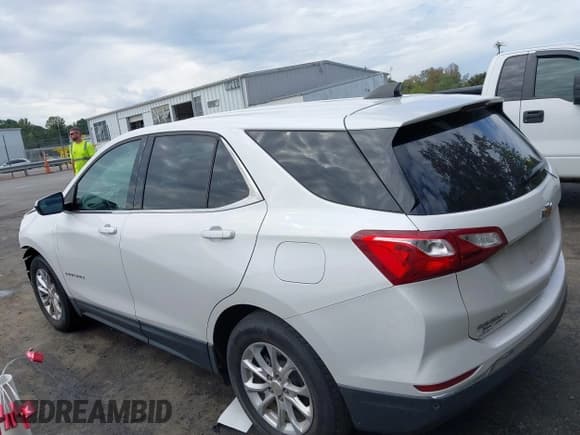 ✅ 2020 Chevrolet Equinox LT • VIN: 3GNAXKEV4LS645657 • Lot: 43399695. Wystawiony na IAAI z przebiegiem 76 636 mil. Bezpłatny archiwum sprzedaży aukcyjnych z USA i szczegółowy raport historii pojazdu na DreamBid. Zdjęcie 14.