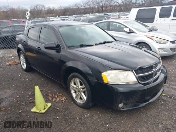✅ 2010 Dodge Avenger R/T • VIN: 1B3CC5FB4AN156557 • Лот: 41530875. Опубликован ранее на IAAI с пробегом 218 944 миль. Бесплатный доступ к архиву аукционных продаж из США и подробный отчёт об истории автомобиля на DreamBid. Изображение 1.