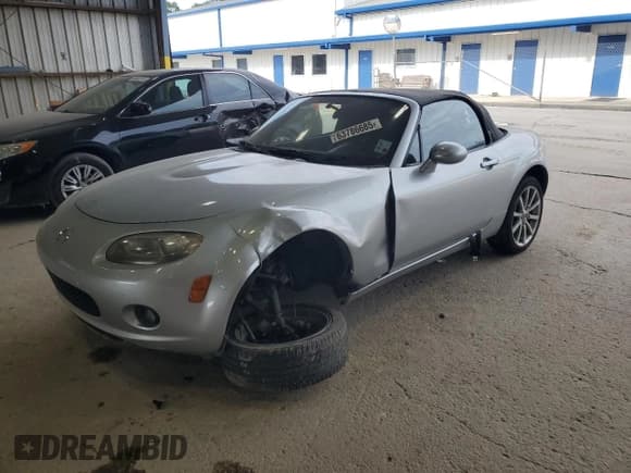 ✅ 2008 Mazda MX-5 Miata Touring • VIN: JM1NC25F680139809 • Lot: 63786685. Wystawiony na Copart z przebiegiem 73 244 mil. Bezpłatny archiwum sprzedaży aukcyjnych z USA i szczegółowy raport historii pojazdu na DreamBid. Zdjęcie 1.