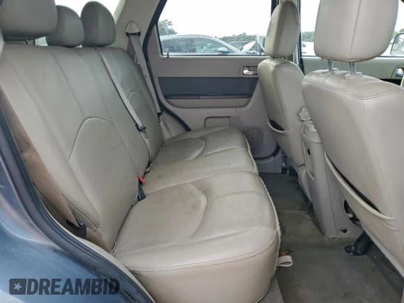 ✅ 2010 Mercury Mariner • VIN: 4M2CN8BG9AKJ07264 • Lot: 95537235. Listed on Copart with 241,448 mi. Free auction sales archive from the USA and detailed vehicle history report at DreamBid. Image 11.