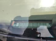 ✅ 1995 GMC Suburban • VIN: 1GKFK16KXSJ717879 • Лот: 51622545. Опубликован ранее на Copart с пробегом 2 490 720 миль. Бесплатный доступ к архиву аукционных продаж из США и подробный отчёт об истории автомобиля на DreamBid. Изображение 13.