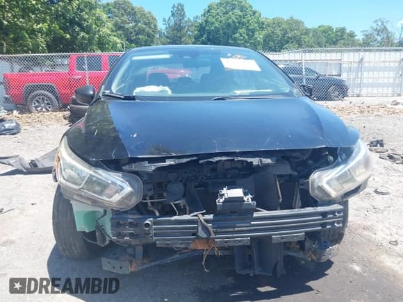 ✅ 2020 Nissan Versa S • VIN: 3N1CN8DV5LL839591 • Lot: 42325097. Wystawiony na IAAI z przebiegiem 151 903 mil. Bezpłatny archiwum sprzedaży aukcyjnych z USA i szczegółowy raport historii pojazdu na DreamBid. Zdjęcie 12.