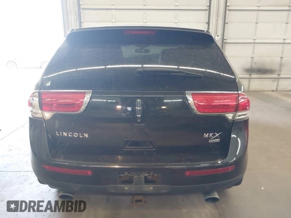 ✅ 2015 Lincoln MKX • VIN: 2LMDJ8JK2FBL28685 • Lot: 42557348. Wystawiony na IAAI z przebiegiem 233 597 mil. Bezpłatny archiwum sprzedaży aukcyjnych z USA i szczegółowy raport historii pojazdu na DreamBid. Zdjęcie 17.