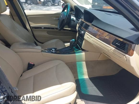 ✅ 2008 BMW 3 Series 328xi • VIN: WBAVC73558KX91152 • Lot: 42903057. Listed on IAAI with 169,249 mi. Free auction sales archive from the USA and detailed vehicle history report at DreamBid. Image 5.