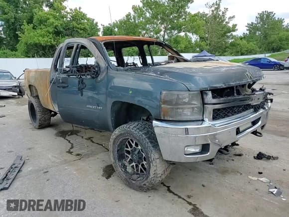✅ 2013 Chevrolet Silverado 2500HD LTZ • VIN: 1GC1KYEG8DF236675 • Lot: 64176685. Listed on Copart with Not provided. Free auction sales archive from the USA and detailed vehicle history report at DreamBid. Image 14.