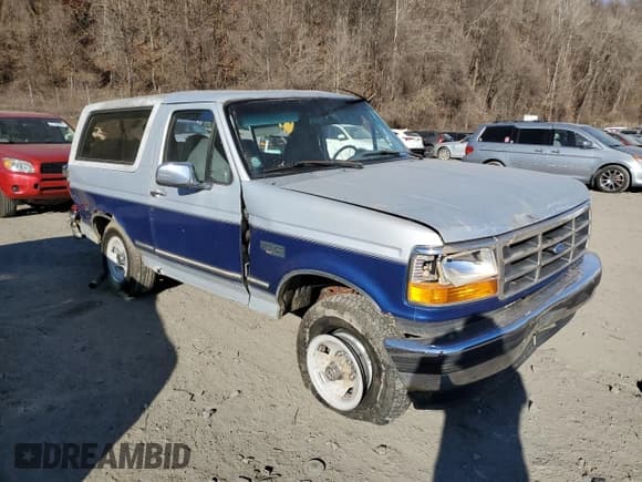 ✅ 1996 Ford Bronco XL • VIN: 1FMEU15N0TLA86669 • Lot: 87835615. Listed on Copart with 188,866 mi. Free auction sales archive from the USA and detailed vehicle history report at DreamBid. Image 4.