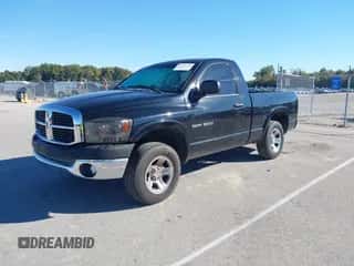 2006 Dodge 1500 ST z VIN 1D7HA16K86J106929, wystawiony jako IAAI lot #43423696 z przebiegiem 142 725 mil mil oraz . Historia ofert i sprzedaży dostępna na DreamBid. Obrazek 2.