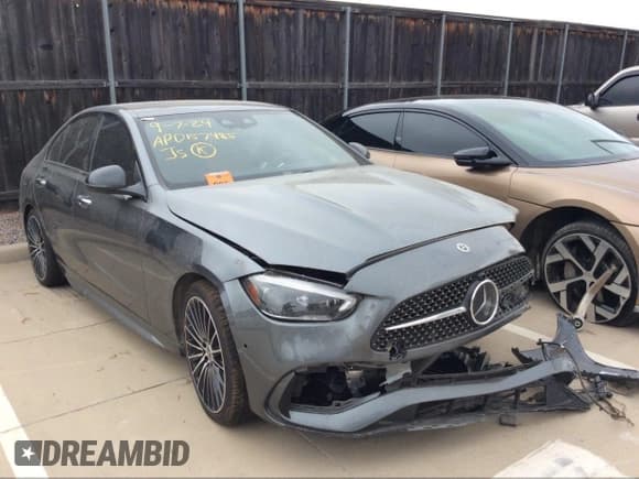 ✅ 2024 Mercedes-Benz C 300 • VIN: W1KAF4GB9RR200584 • Lot: 43083167. Wystawiony na IAAI z przebiegiem 5 955 mil. Bezpłatny archiwum sprzedaży aukcyjnych z USA i szczegółowy raport historii pojazdu na DreamBid. Zdjęcie 1.