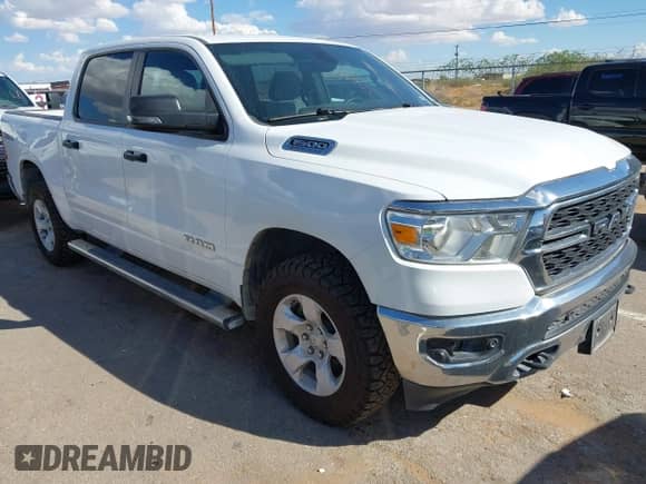 2023 Ram 1500 Lone Star с VIN 1C6SRFFT5PN605090, выставлен на аукционе IAAI как лот 43150903 с пробегом 82 140 миль миль и . История ставок и продаж доступна на DreamBid. Изображение 1.