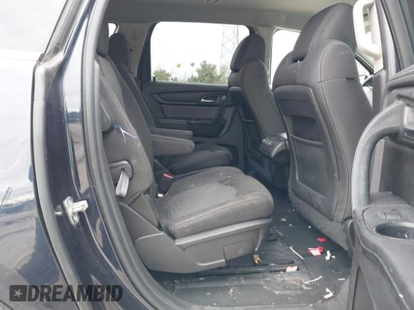 ✅ 2016 Chevrolet Traverse LT • VIN: 1GNKRGKD7GJ332374 • Lot: 43599056. Wystawiony na IAAI z przebiegiem 126 237 mil. Bezpłatny archiwum sprzedaży aukcyjnych z USA i szczegółowy raport historii pojazdu na DreamBid. Zdjęcie 8.