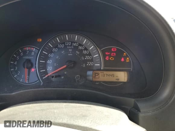 ✅ 2015 Nissan Micra S • VIN: 3N1CK3CP5FL200758 • Lot: 80681595. Listed on Copart with 137,449 mi. Free auction sales archive from the USA and detailed vehicle history report at DreamBid. Image 9.